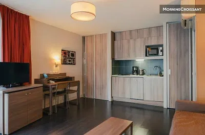 Wohnzimmer; küchengeräte, tageslicht
