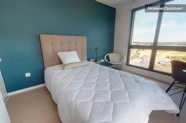 Bedroom; natural light, view