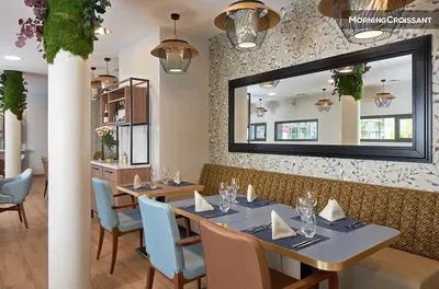 Jídelna; moderní styl