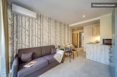 Salon; lumière naturelle, style moderne