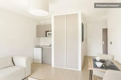Wohnzimmer; tageslicht, moderner stil