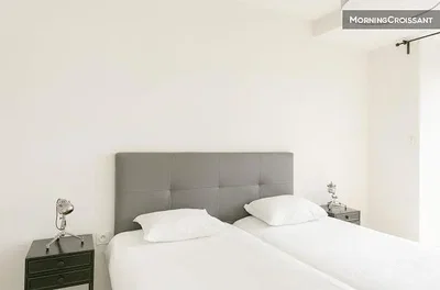 Schlafzimmer; tageslicht, moderner stil