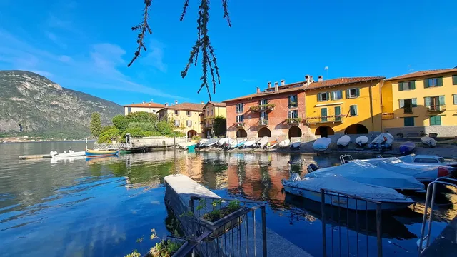 Кућа и околина; поглед