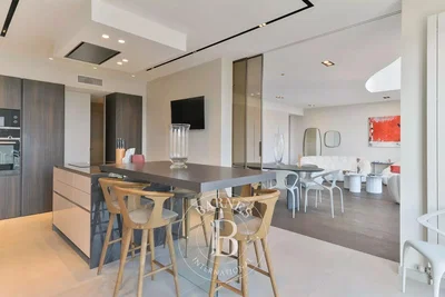 Кухиња; кухињски апарати, модерни стил, природно светло, дрвени под