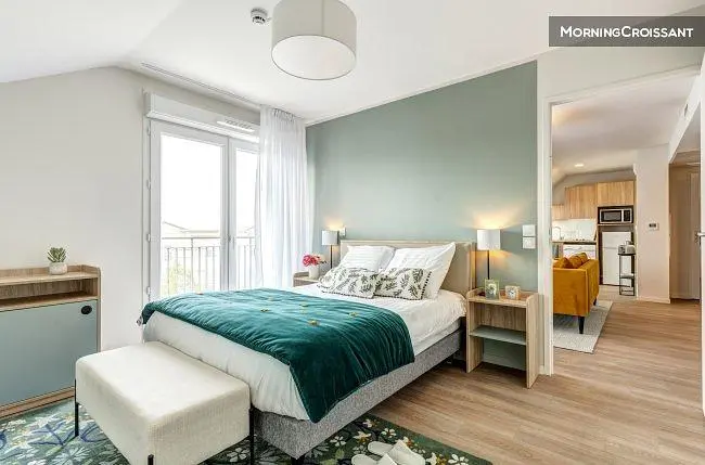 Schlafzimmer; tageslicht, moderner stil