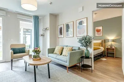 Wohnzimmer; tageslicht, moderner stil