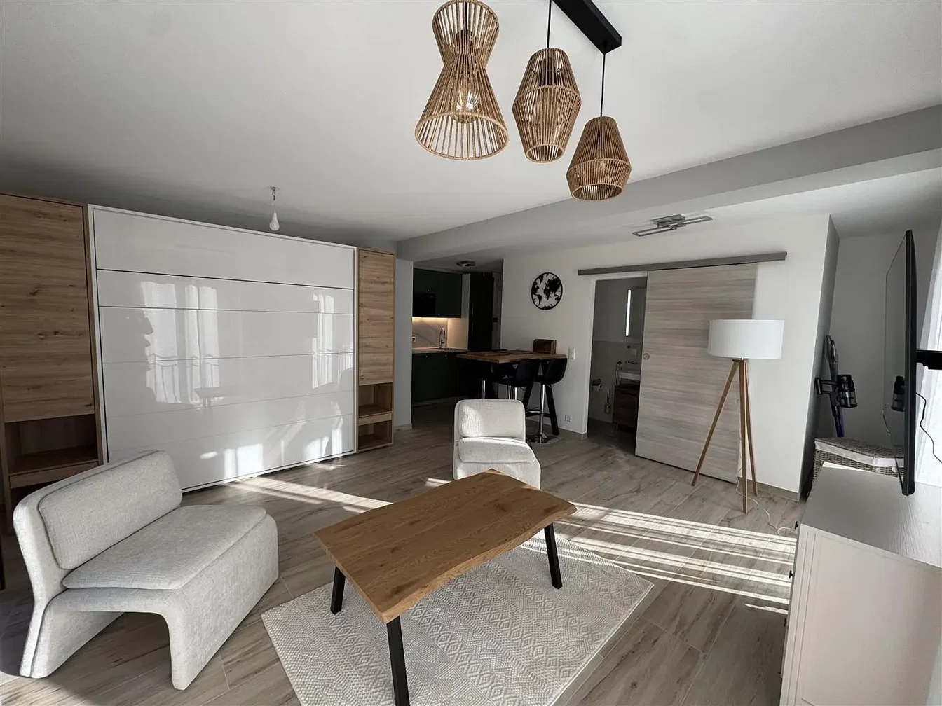 Soggiorno; luce naturale, stile moderno