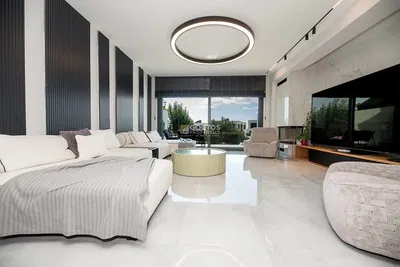 Salon; vue, lumière naturelle, style moderne, carrelage