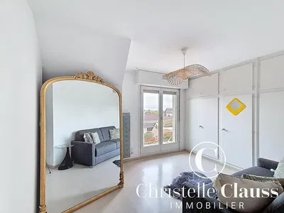 Oturma odası; manzara, doğal ışık, modern stil