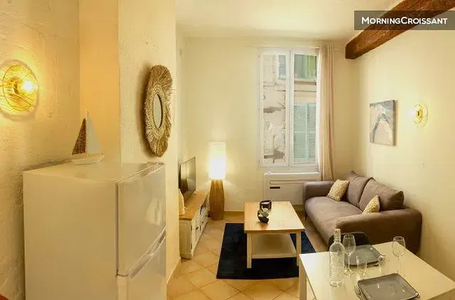 Wohnzimmer; tageslicht, moderner stil