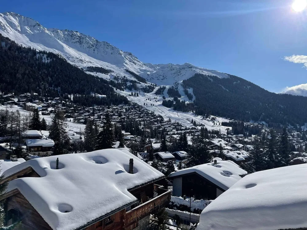 Haus und umgebung; blick, tageslicht