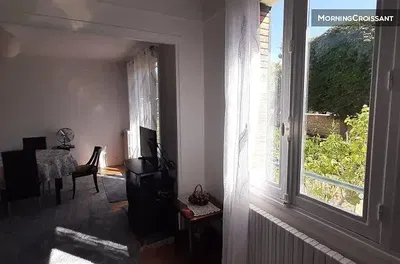 Дневна соба; поглед, природно светло