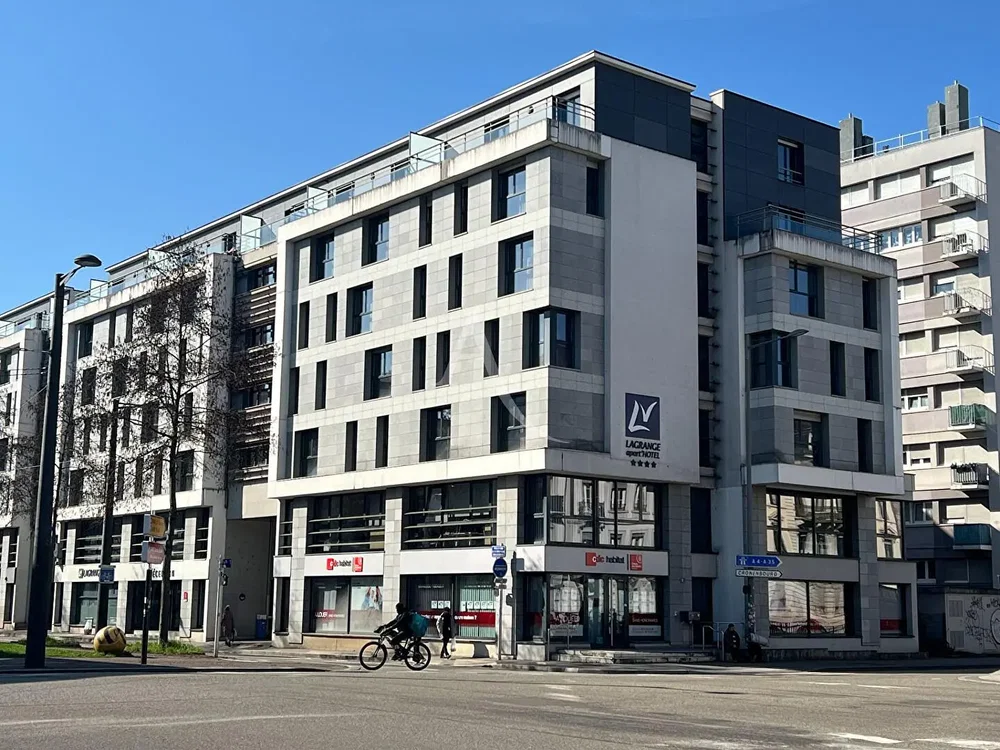 Ev ve çevresi; ticari