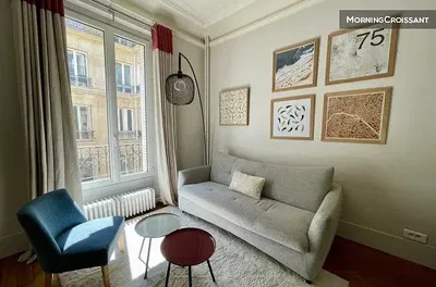 Oturma odası; manzara, doğal ışık, modern stil