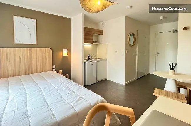 Schlafzimmer; tageslicht, moderner stil