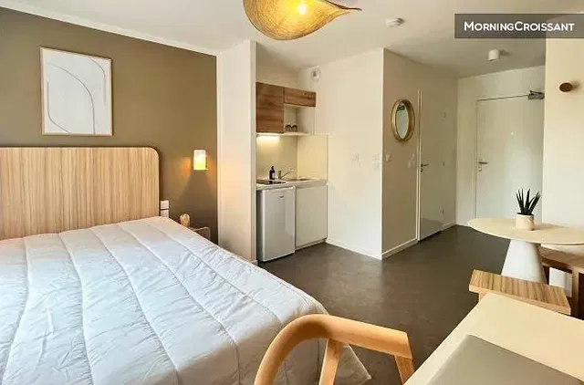 Quarto; luz natural, estilo moderno