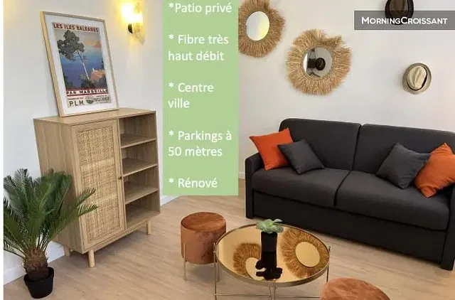 غرفة معيشة; أسلوب عصري, ضوء طبيعي, أرضية خشبية