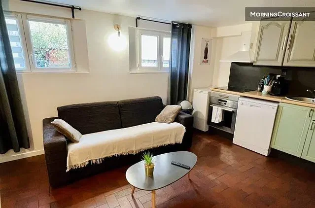 Obývací pokoj; výhled, kuchyňské spotřebiče, přirozené světlo, moderní styl