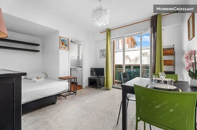 Salon; lumière naturelle, style moderne