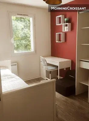 Schlafzimmer; tageslicht, holzboden, moderner stil