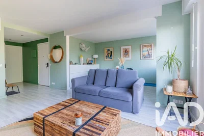 Oturma odası; doğal ışık, modern stil
