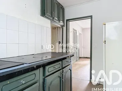 Кухиња; кухињски апарати, потребна реновација