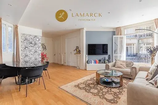 Wohnzimmer; tageslicht, moderner stil