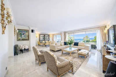 Дневна соба; поглед, природно светло, модерни стил