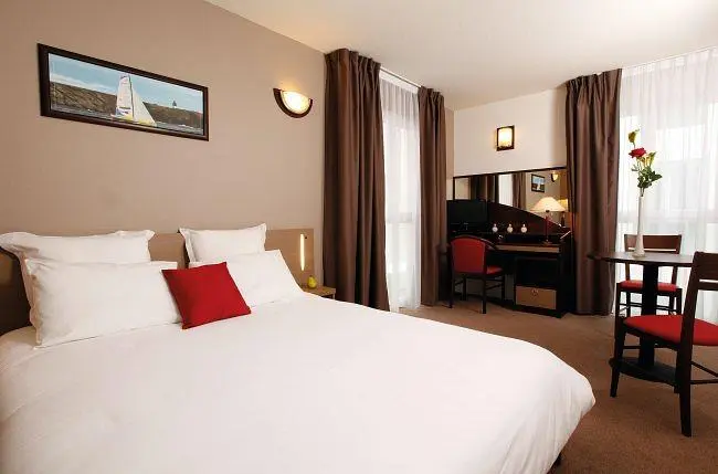 Chambre; lumière naturelle, style moderne