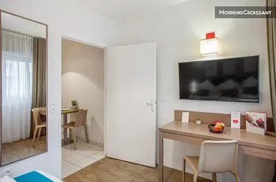 Schlafzimmer; tageslicht, moderner stil