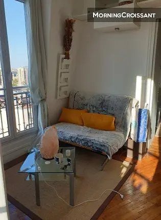 Dnevna soba; razgled, naravna svetloba