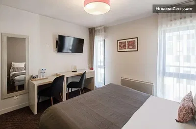 Schlafzimmer; tageslicht, moderner stil
