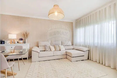 Дневна соба; природно светло, модерни стил