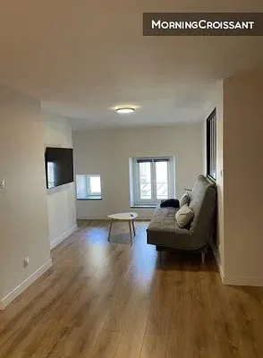 Wohnzimmer; tageslicht, holzboden