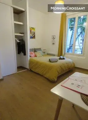 Schlafzimmer; tageslicht, moderner stil