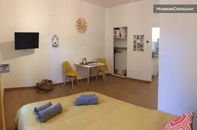 Schlafzimmer; tageslicht, moderner stil