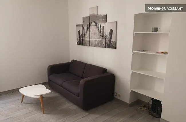 Dnevna soba; moderni stil, drveni pod