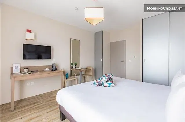 Schlafzimmer; tageslicht, moderner stil