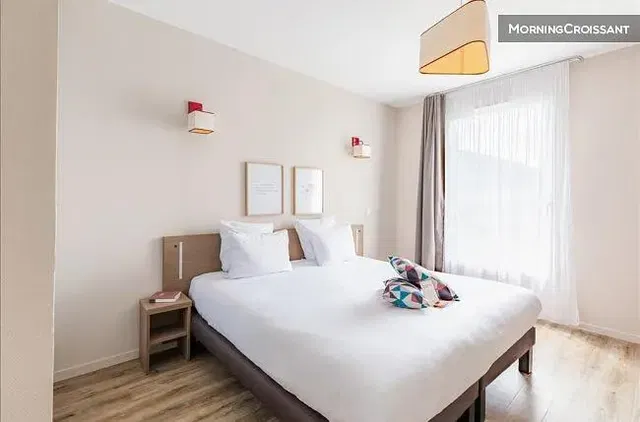 Schlafzimmer; tageslicht, moderner stil