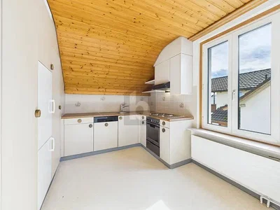 Küche; holzbalken, tageslicht, moderner stil