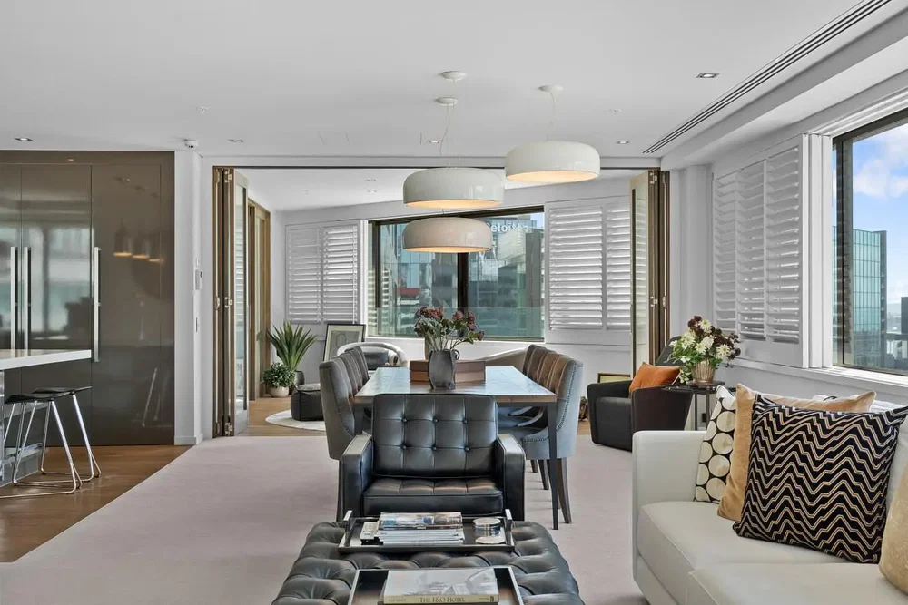 Oturma odası; manzara, modern stil, doğal ışık