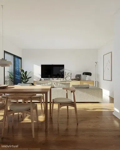 Living room; wood floor, natural light, modern style