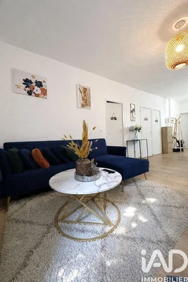 Wohnzimmer; moderner stil, tageslicht, holzboden
