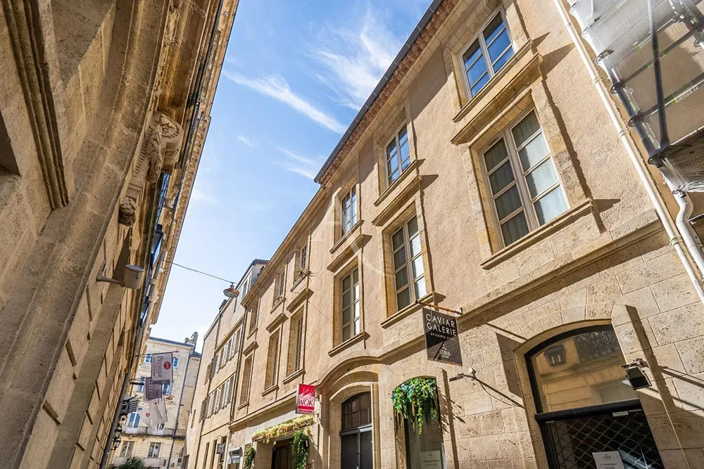 Кућа и околина