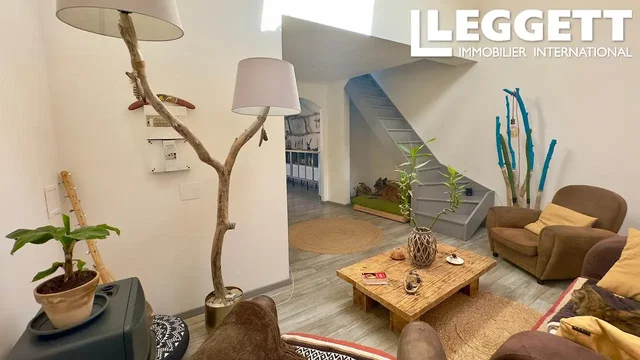 Sala de estar; luz natural, estilo rústico