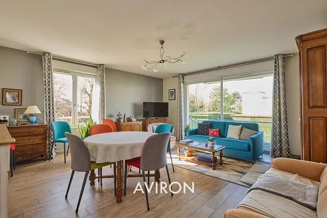 Wohnzimmer; blick, tageslicht, moderner stil