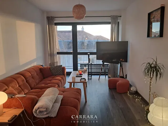 Dnevna soba; pogled, prirodno svjetlo, moderni stil