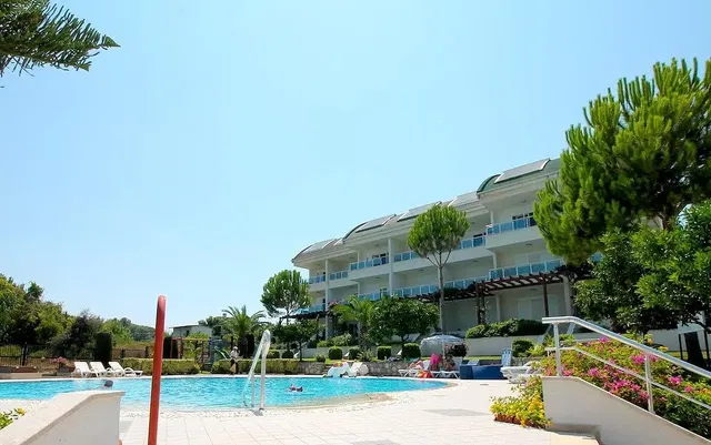 House and surroundings; view, natural light