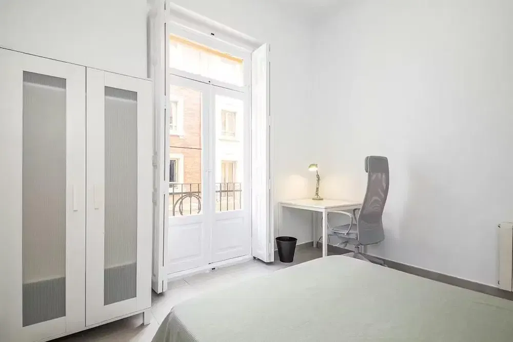 Schlafzimmer; tageslicht, moderner stil