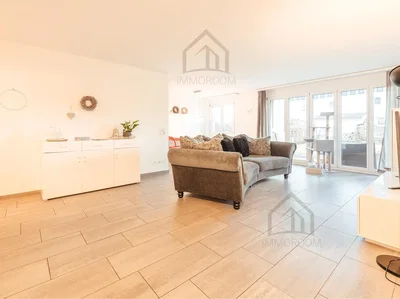 Wohnzimmer; fliesenboden, tageslicht, moderner stil